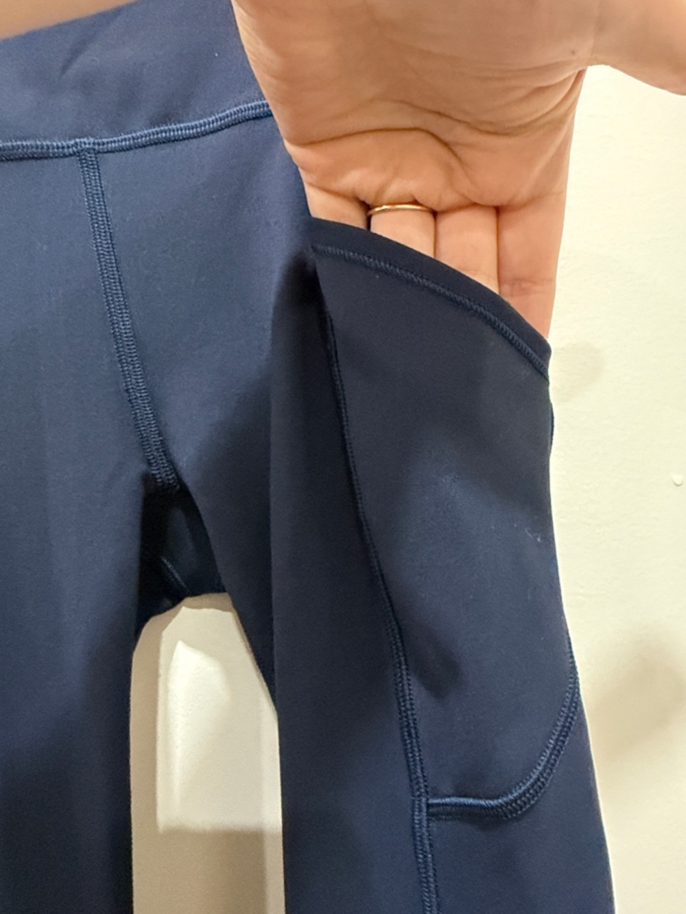 NWOT Lululemon Invigorate High-Rise Tight 25" in True Navy - Picture 5 of 10